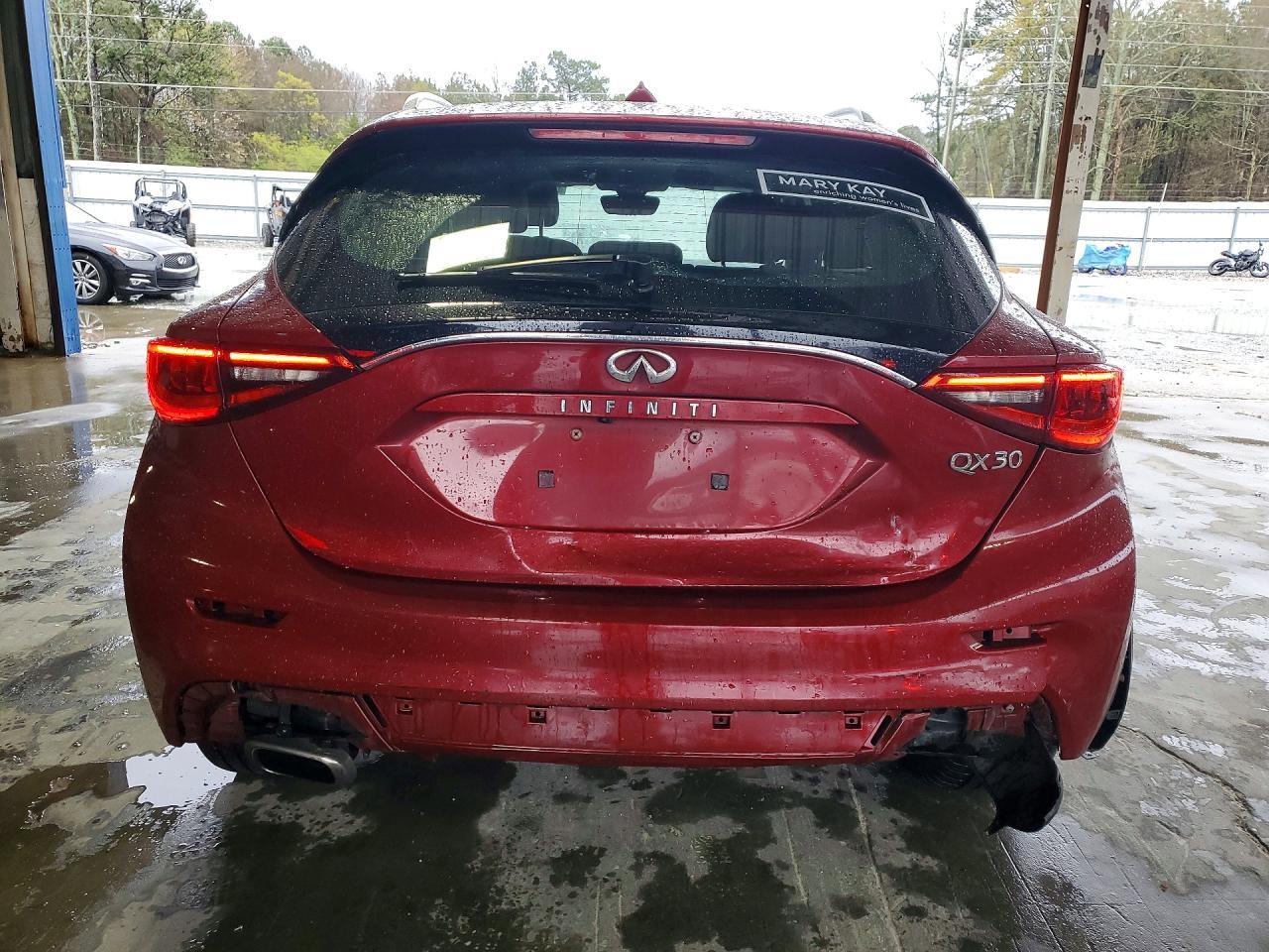 2018 Infiniti Qx30 Premium - Image 6