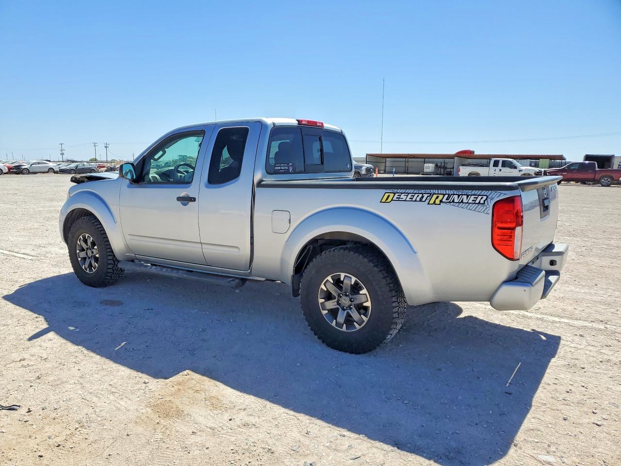 2014 Nissan Frontier Sv V6 - Фото 2