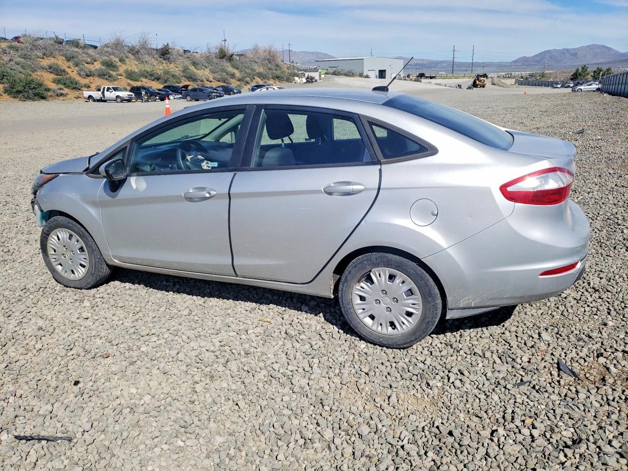 2016 Ford Fiesta S - Image 2