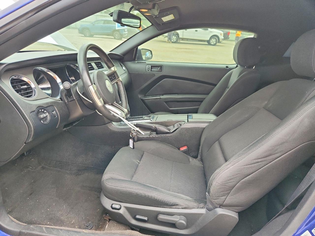 2013 Ford Mustang - Image 7