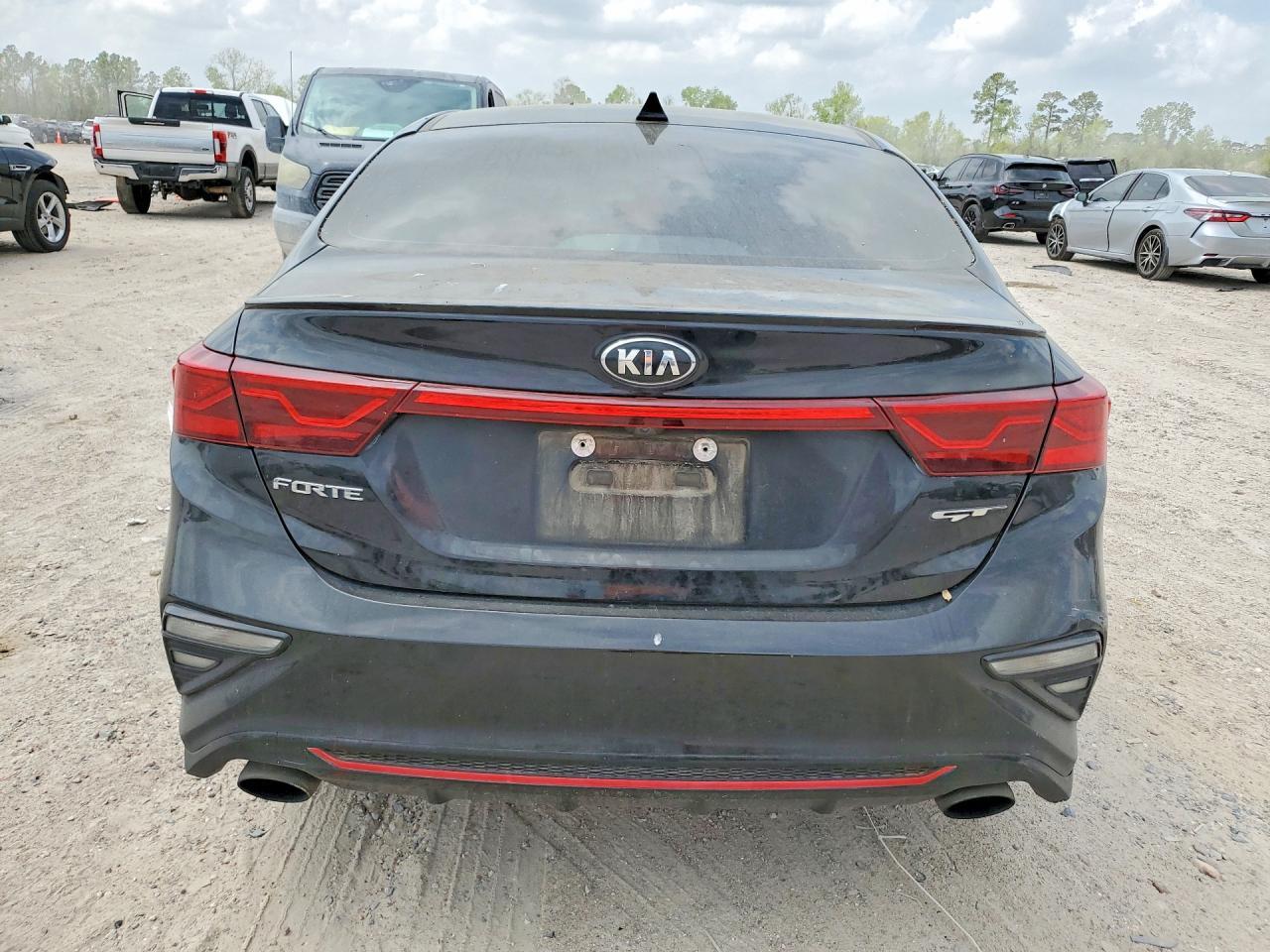 2021 Kia Forte - Фото 6