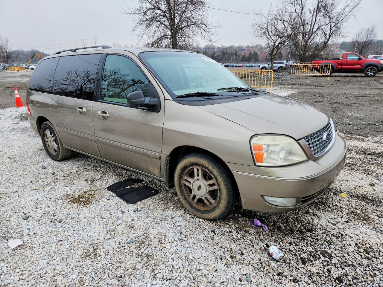 2004 Ford Freestar - Фото 4