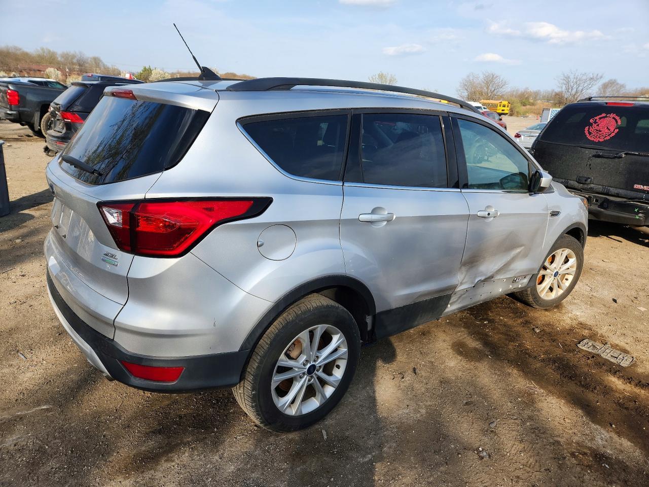 2019 Ford Escape Sel - Image 3