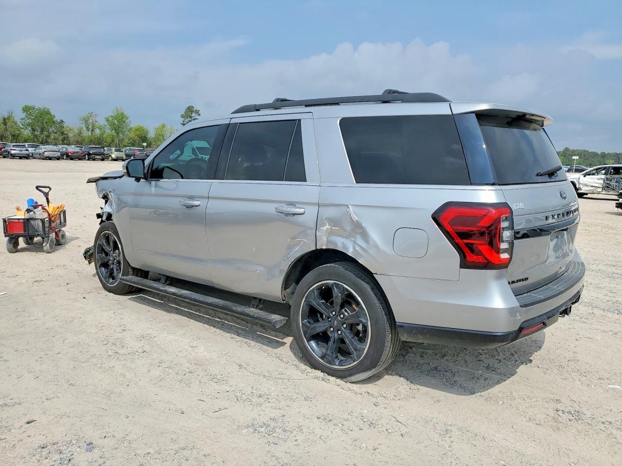 2023 Ford Expedition Limited - Image 2