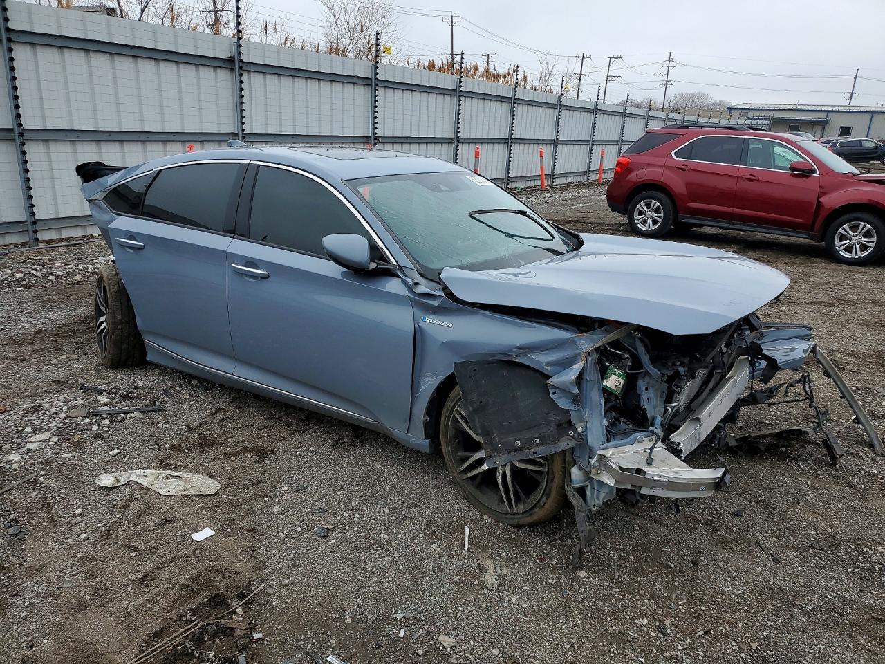 2021 Honda Accord Touring Hybrid - Image 4