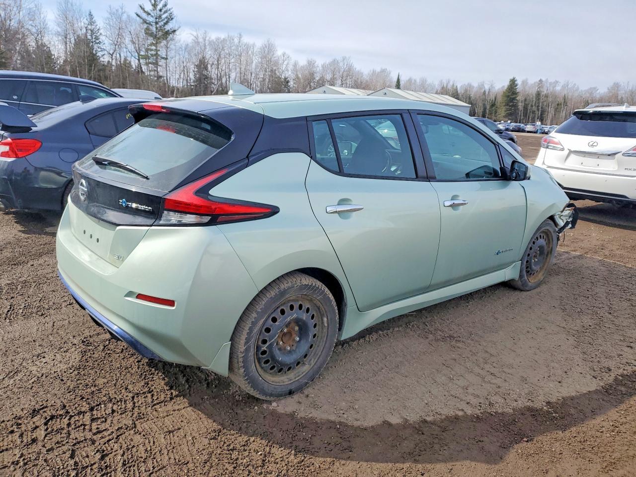 2018 Nissan Leaf S - Фото 3