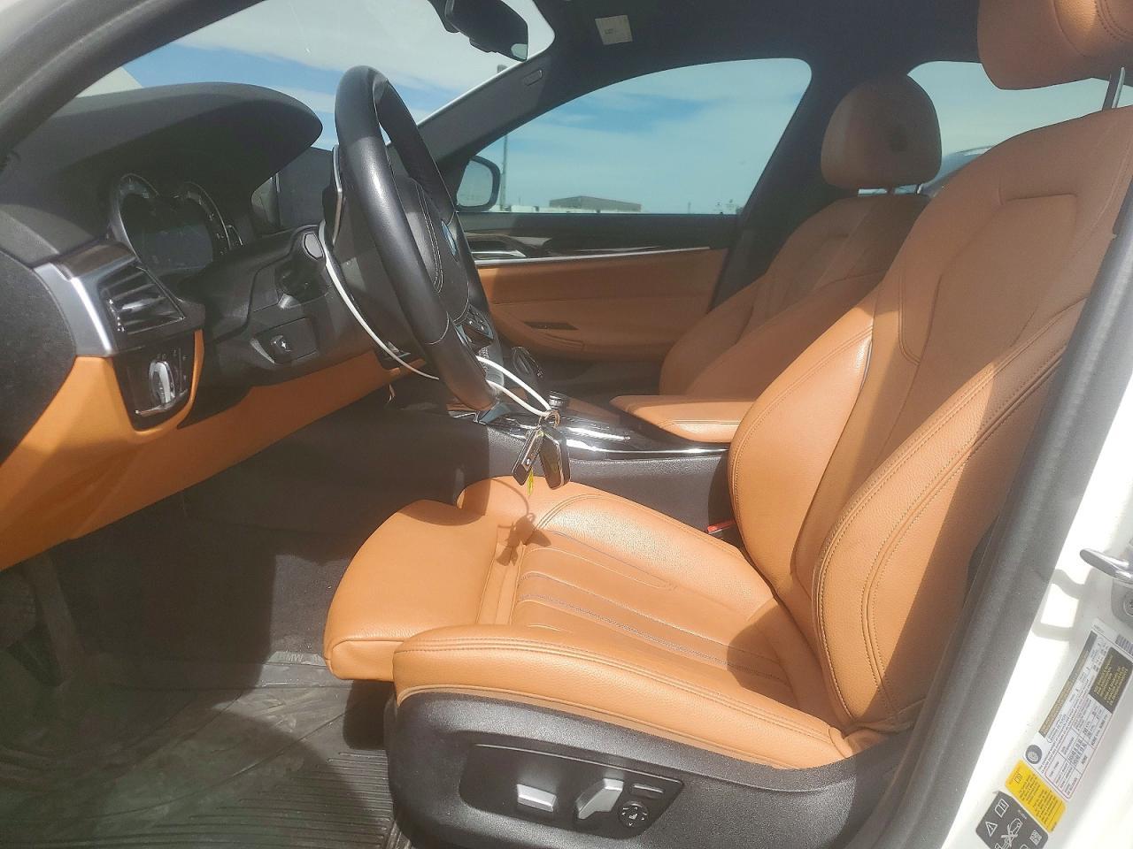 2019 BMW 540 Xi - Image 7