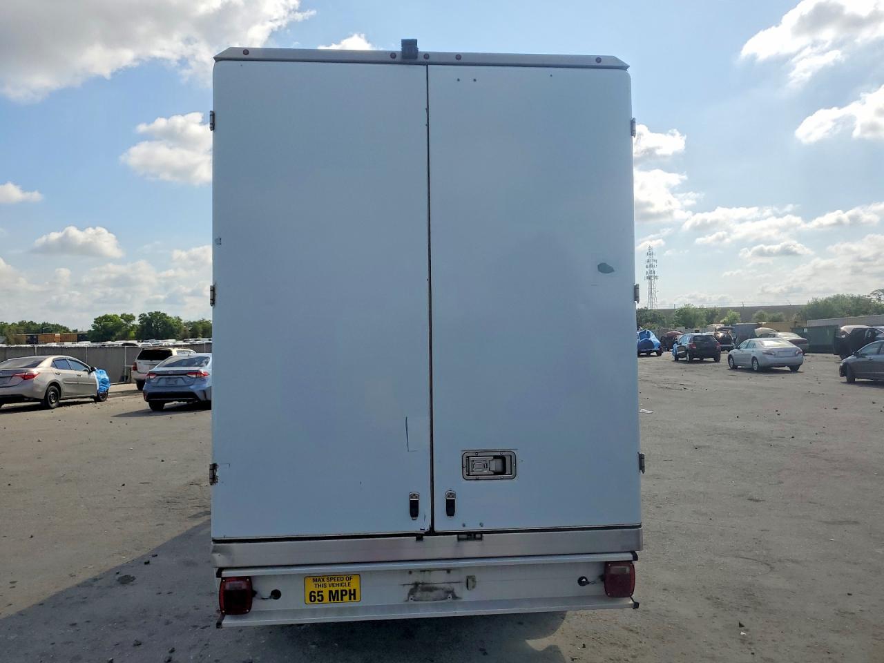 2020 Ford Transit Delivery Truck - Фото 6