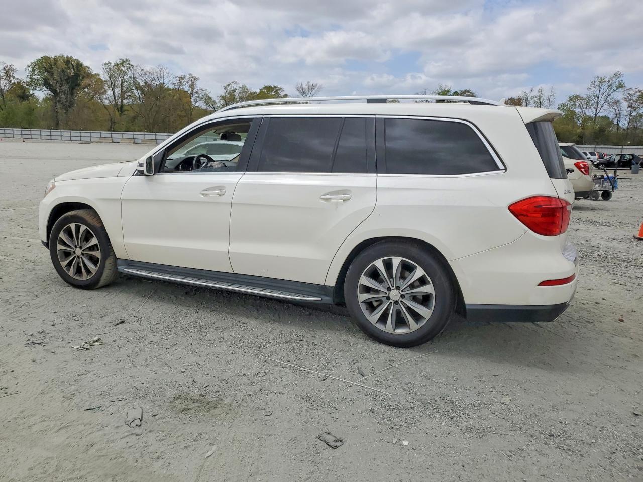2015 Mercedes-Benz Gl 450 4Matic - Фото 2