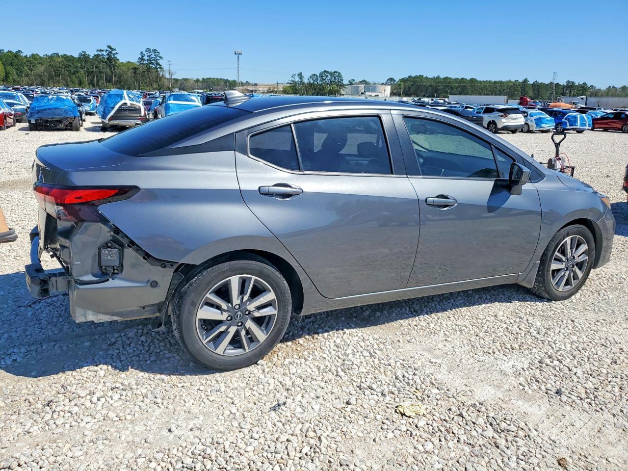 2025 Nissan Versa Sv - Фото 3