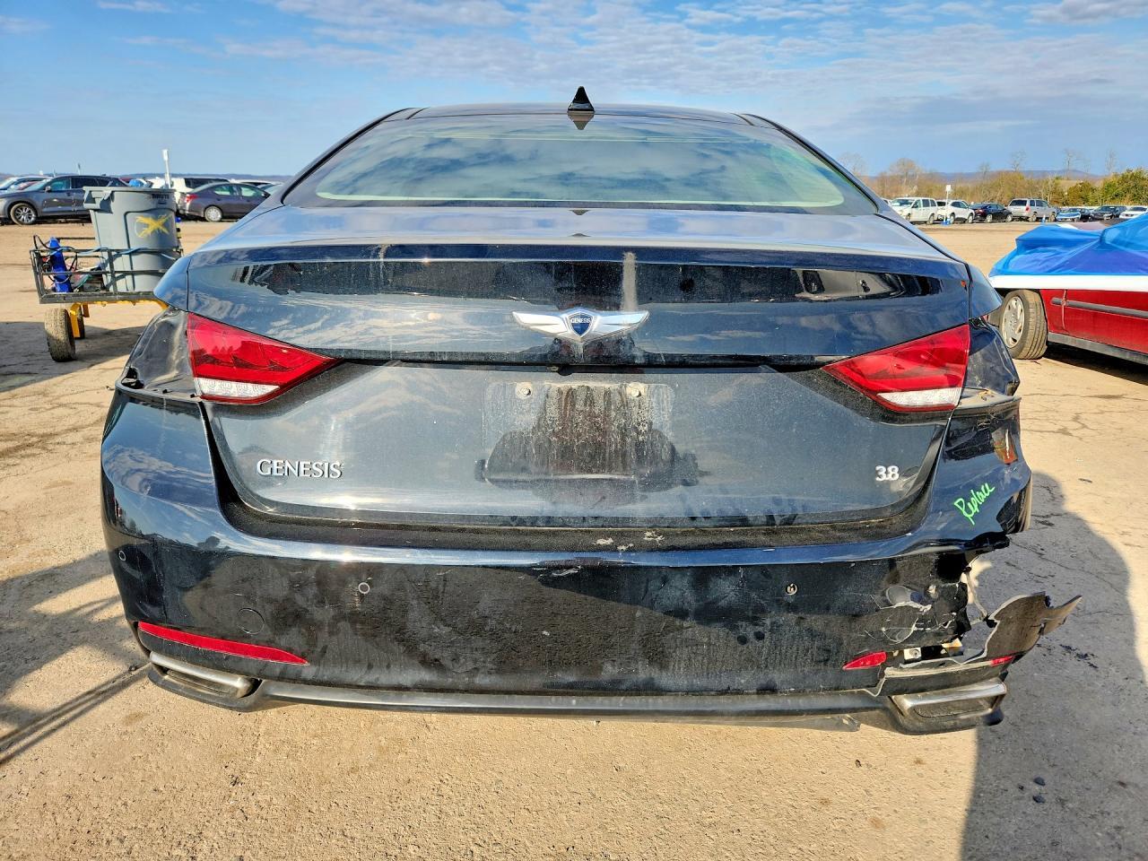 2016 Hyundai Genesis 3.8L - Фото 6