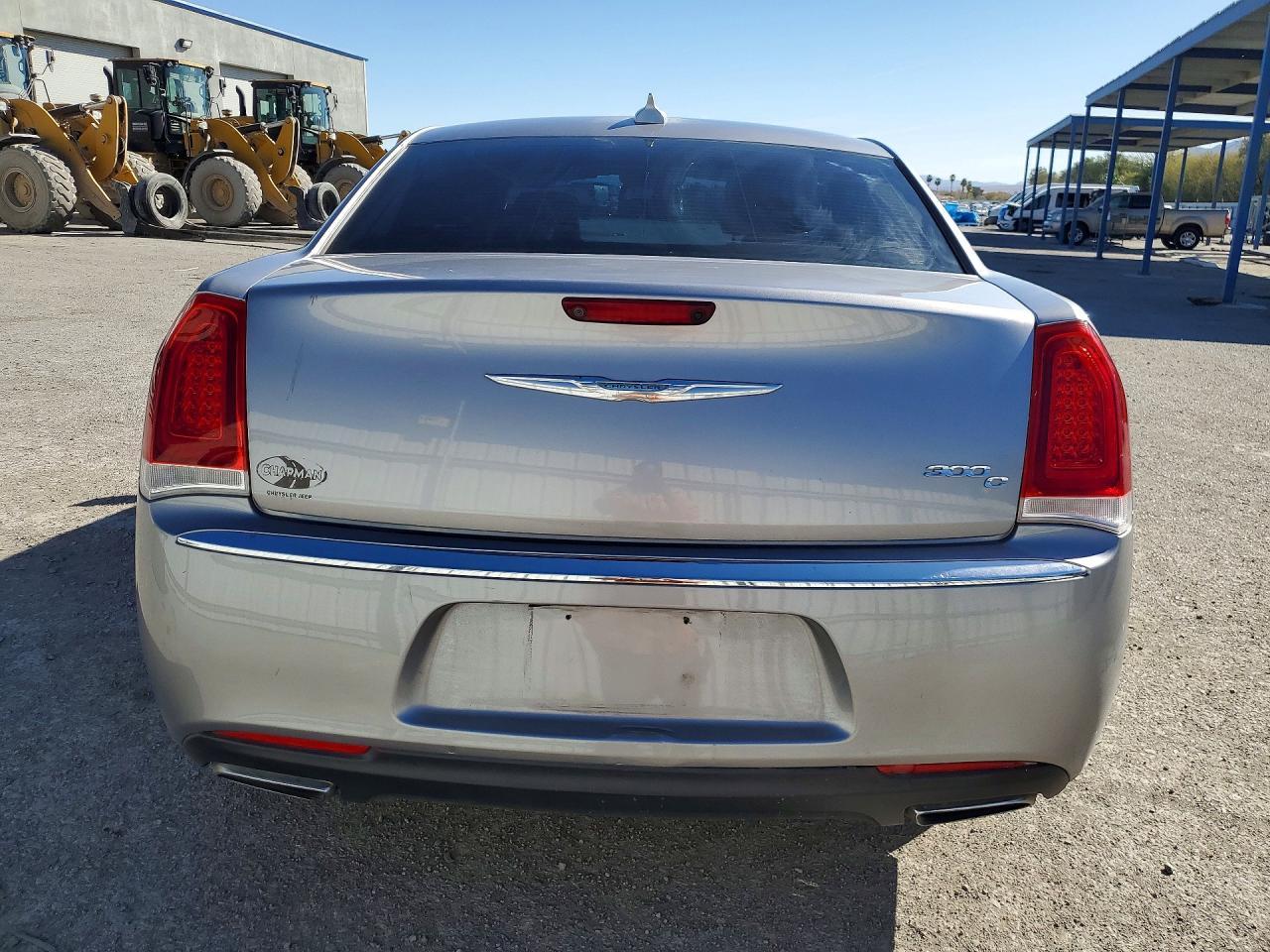 2017 Chrysler 300C - Фото 6