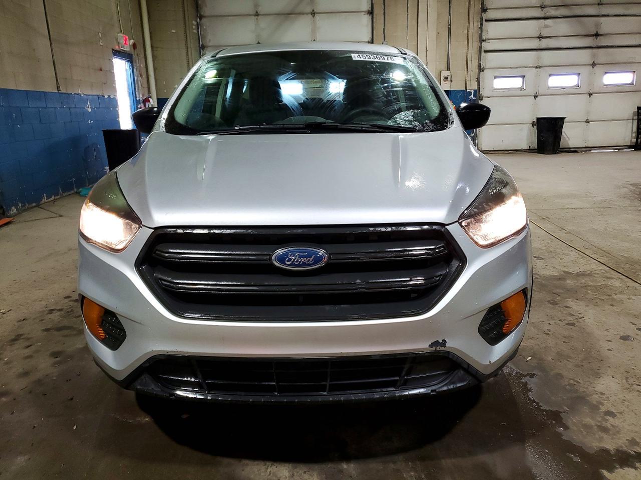 2019 Ford Escape S - Image 5