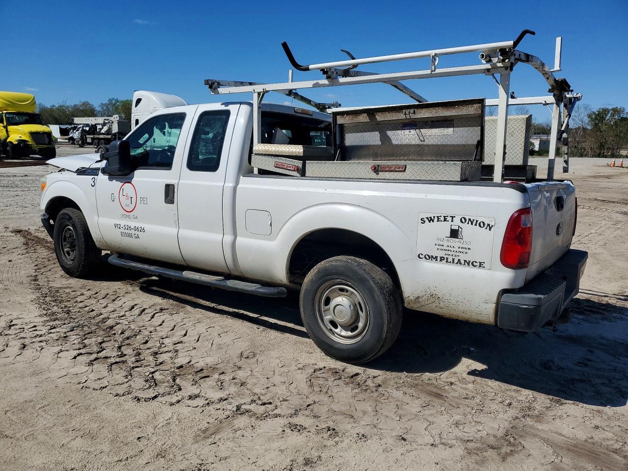2012 Ford F250 Super Duty - Image 2