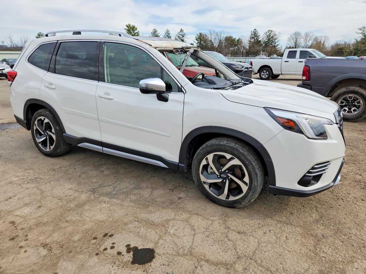 2023 Subaru Forester Touring - Фото 4