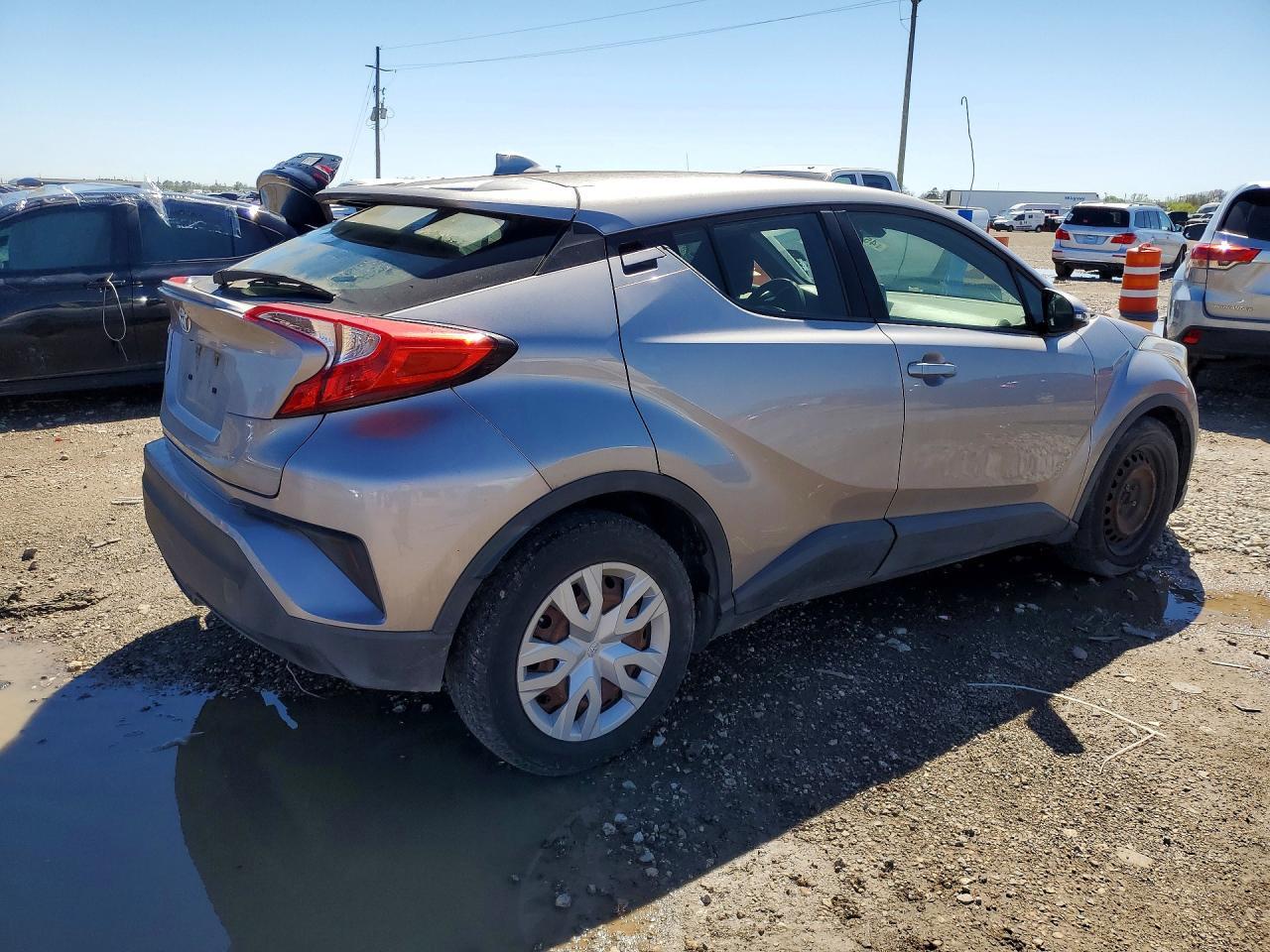 2019 Toyota C-Hr Xle - Фото 3
