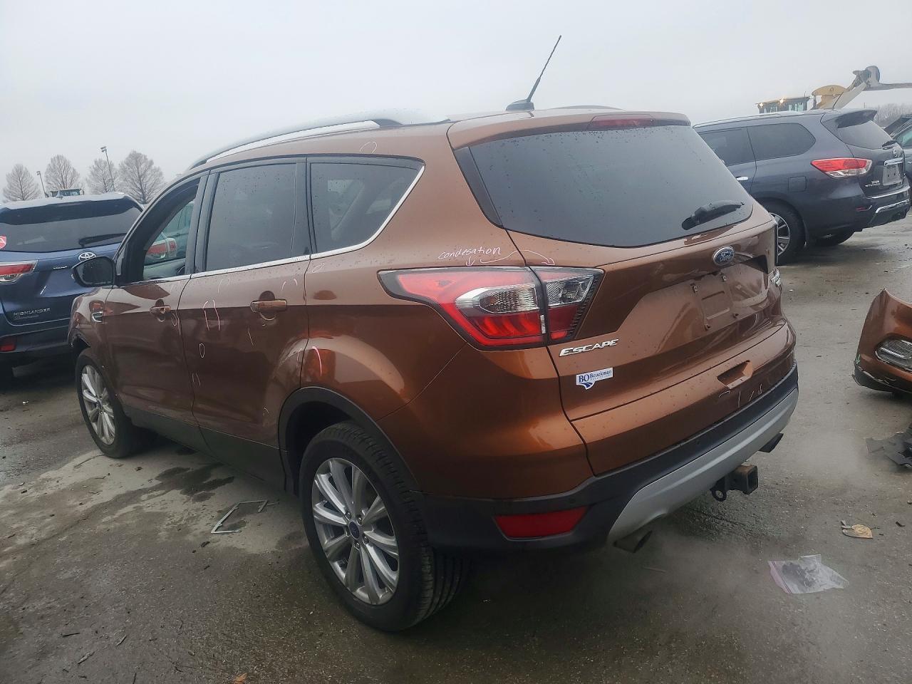 2017 Ford Escape Titanium - Фото 2