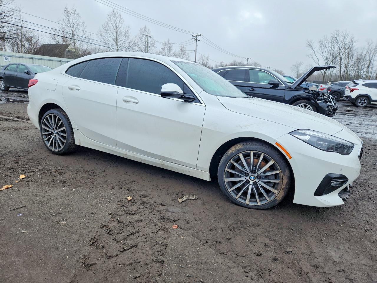 2020 BMW 228Xi - Фото 4