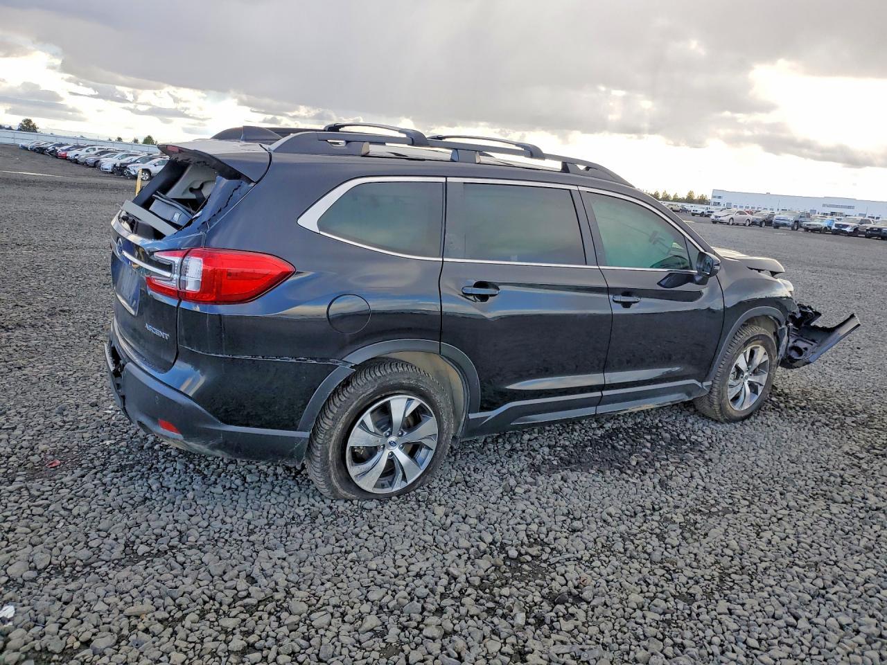 2023 Subaru Ascent Premium - Фото 3