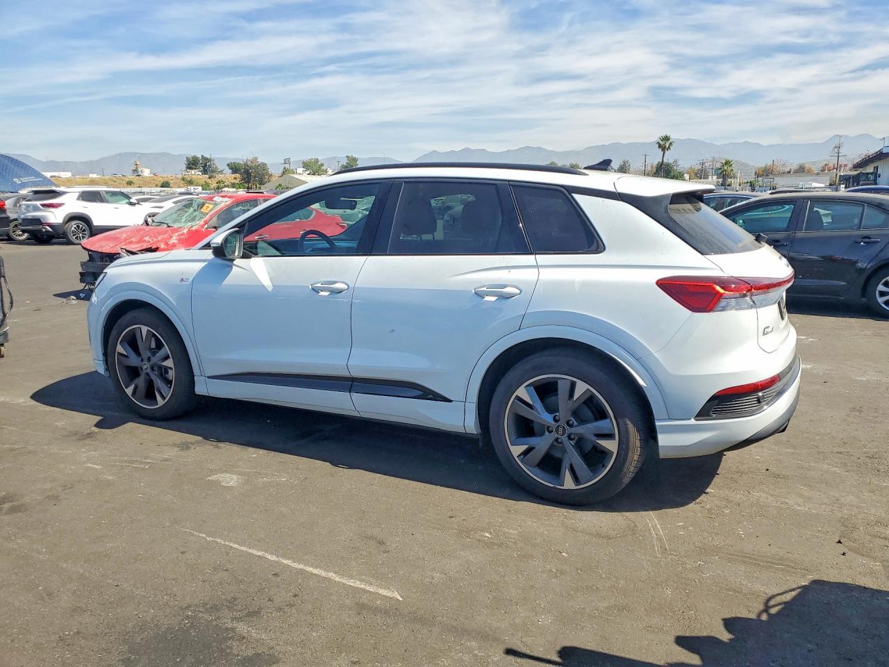 2024 Audi Q4 E-Tron Premium - Фото 2