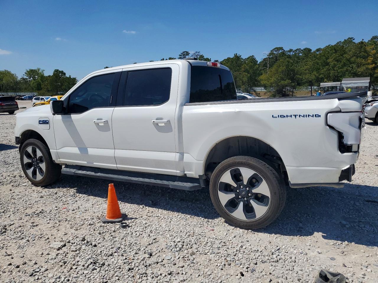 2024 Ford F150 Lightning Platinum - Image 2