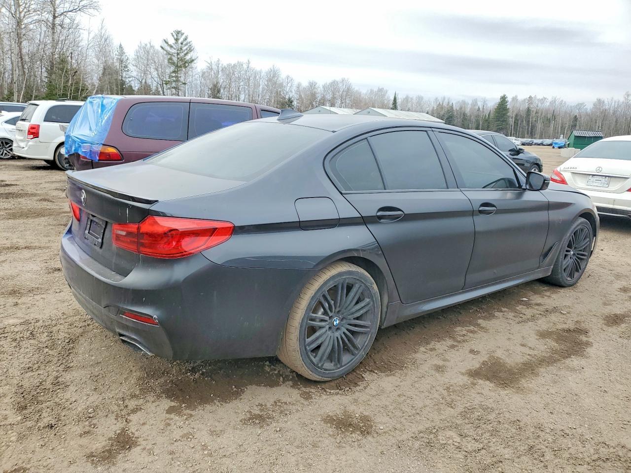 2017 BMW 530 Xi - Фото 3