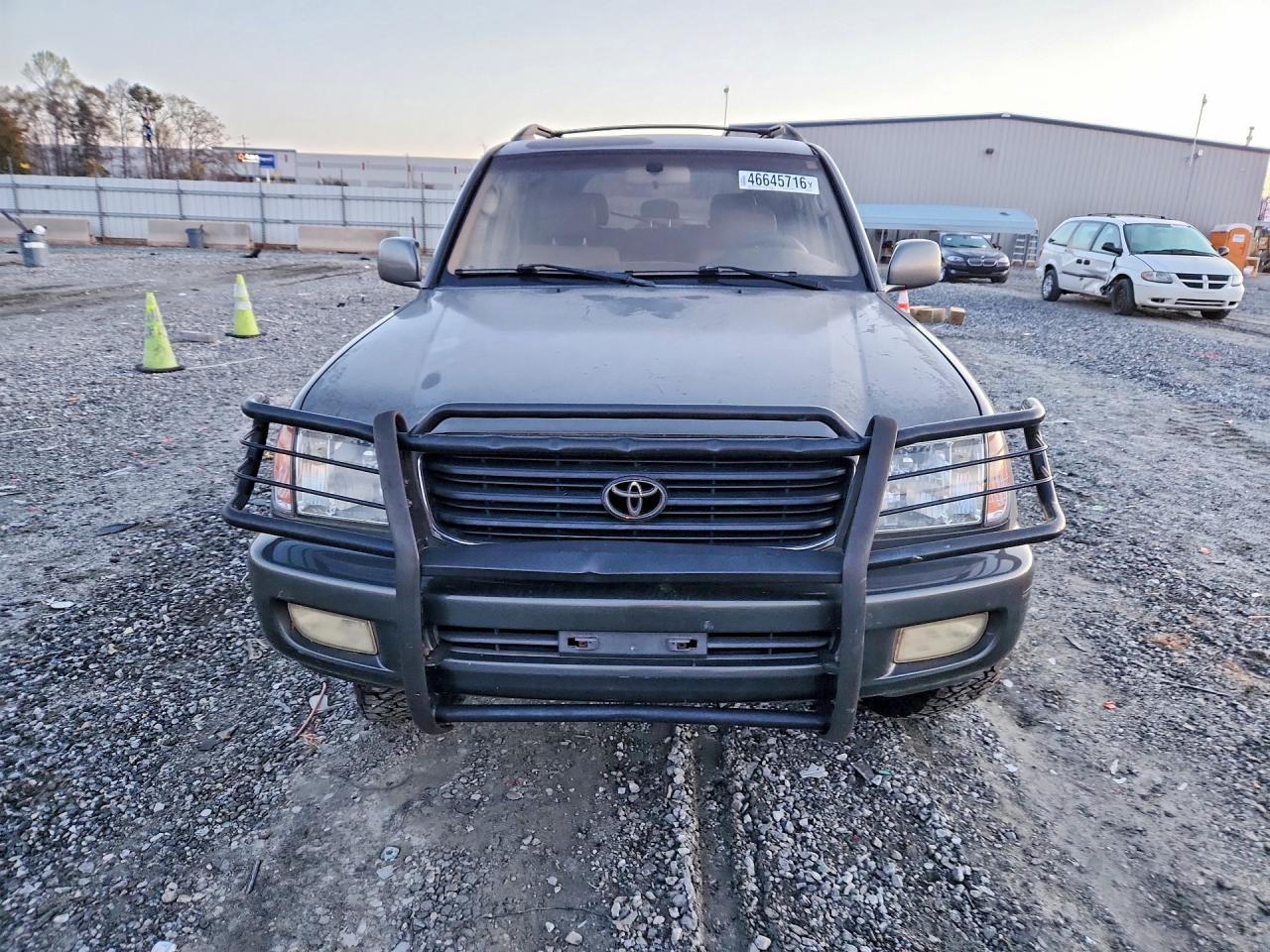 2000 Toyota Land Cruiser Base - Image 5
