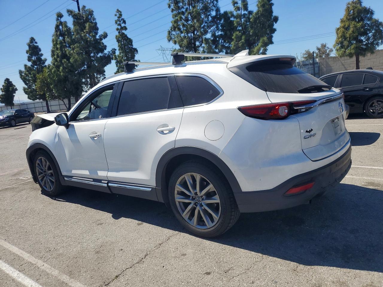 2018 Mazda Cx-9 Grand Touring - Image 2