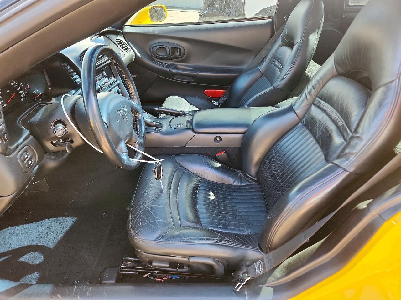 2004 Chevrolet Corvette - Фото 7