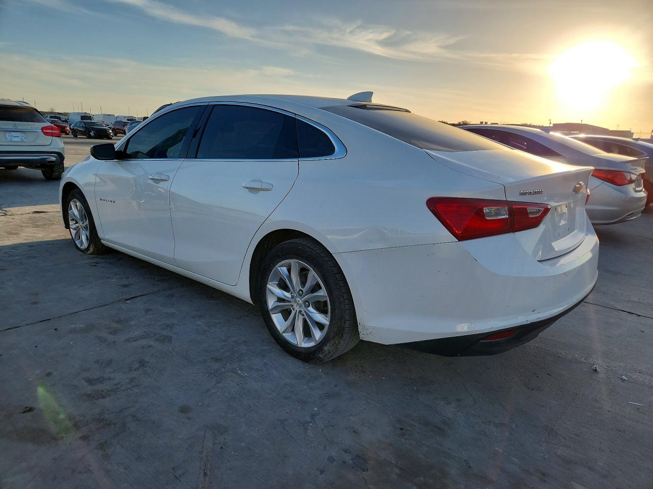 2023 Chevrolet Malibu Lt - Фото 2