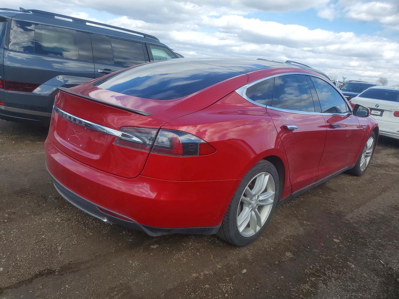 2013 Tesla Model S - Фото 3