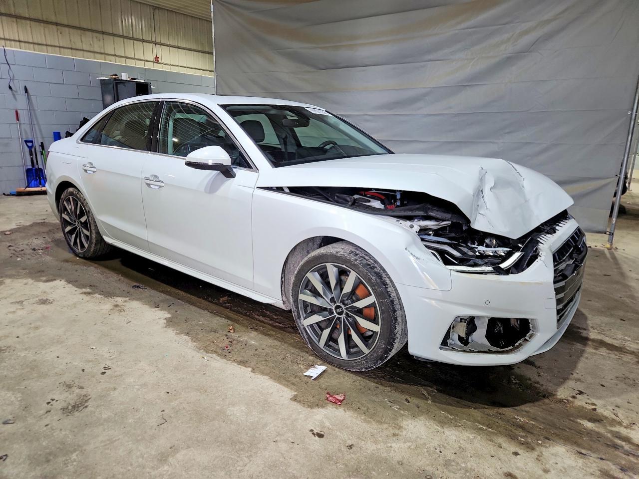 2021 Audi A4 Premium Plus 40 - Фото 4