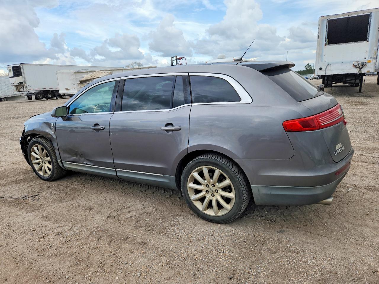 2010 Lincoln Mkt - Фото 2