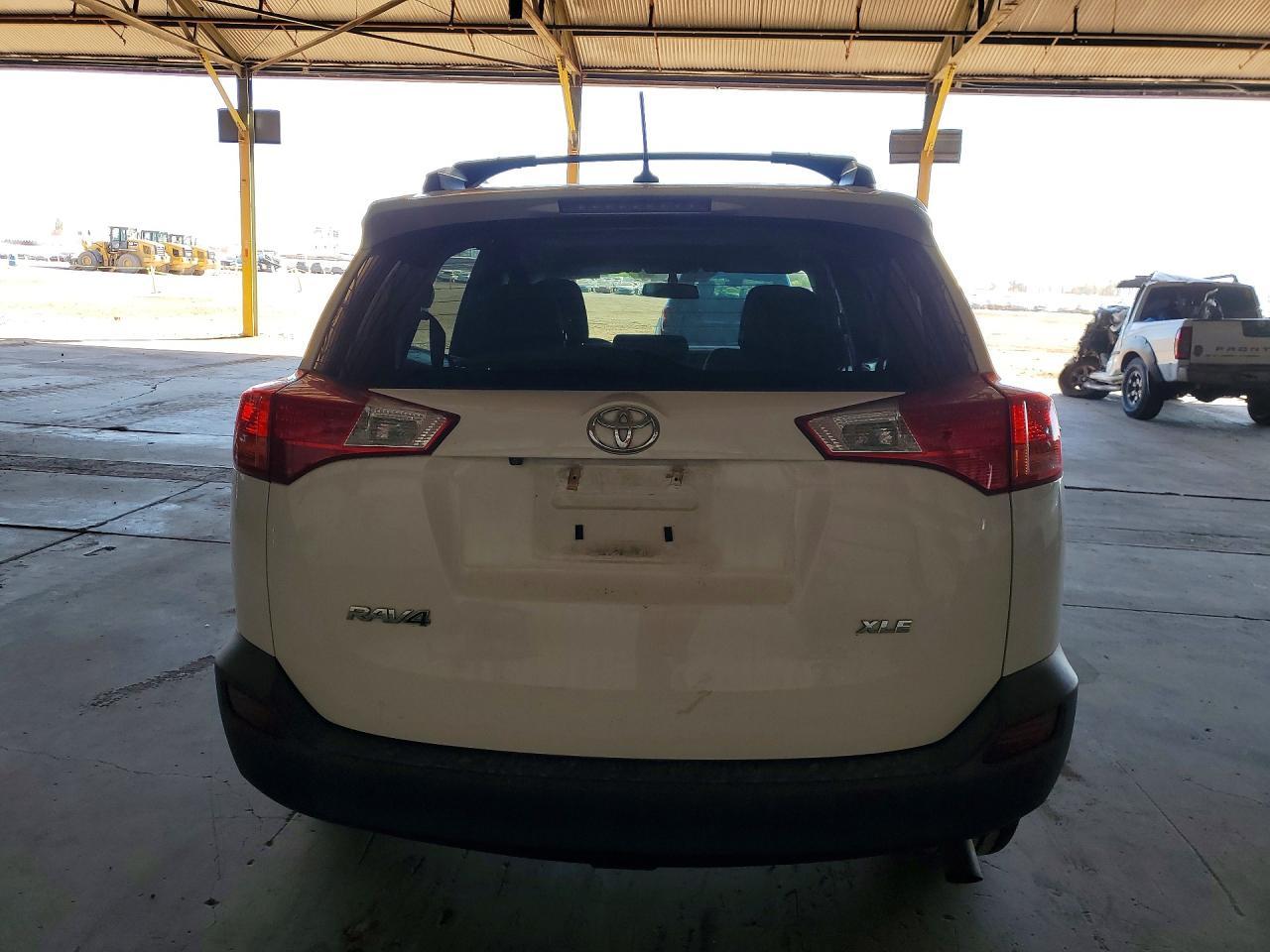 2014 Toyota Rav4 Xle - Image 6