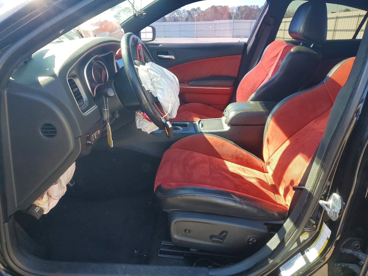 2015 Dodge Charger R - Image 7