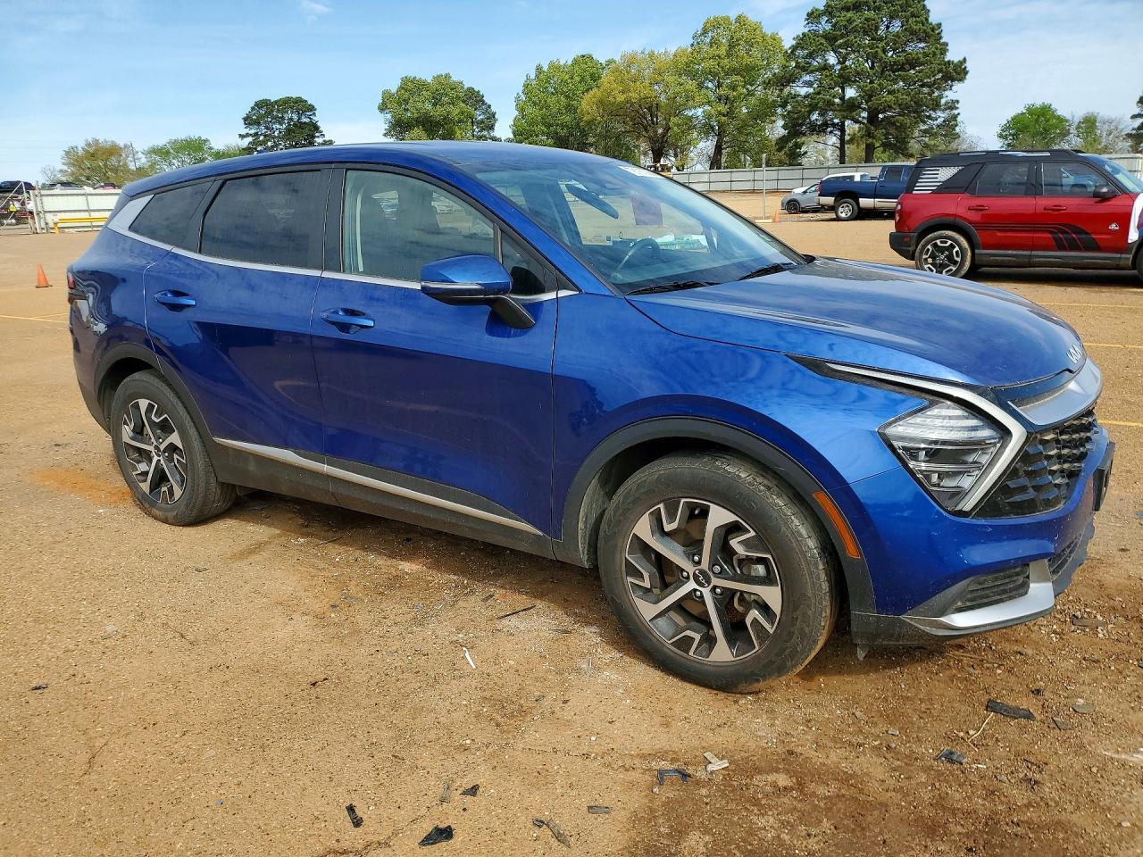 2024 Kia Sportage Ex - Image 4