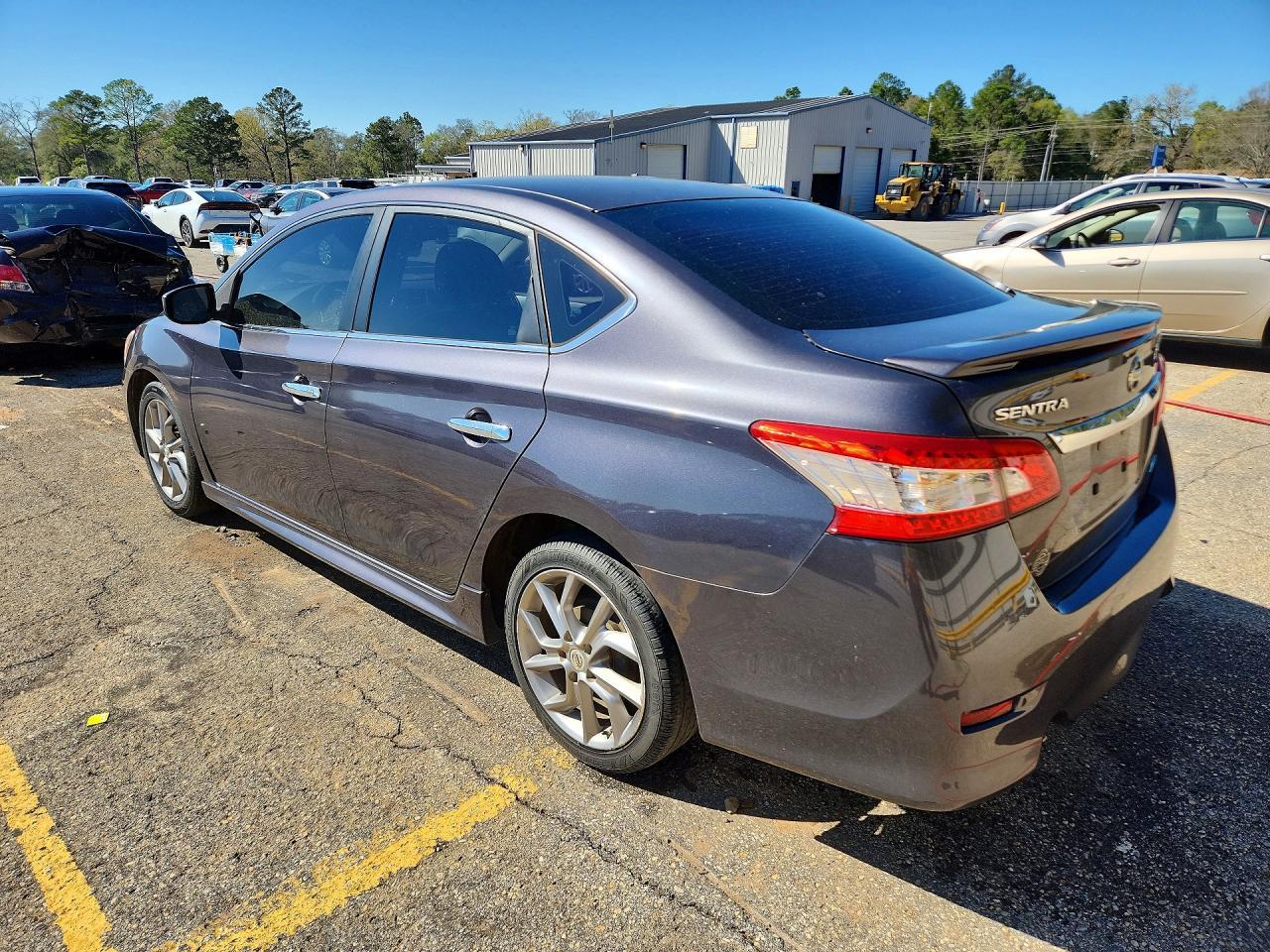 2013 Nissan Sentra S - Фото 2