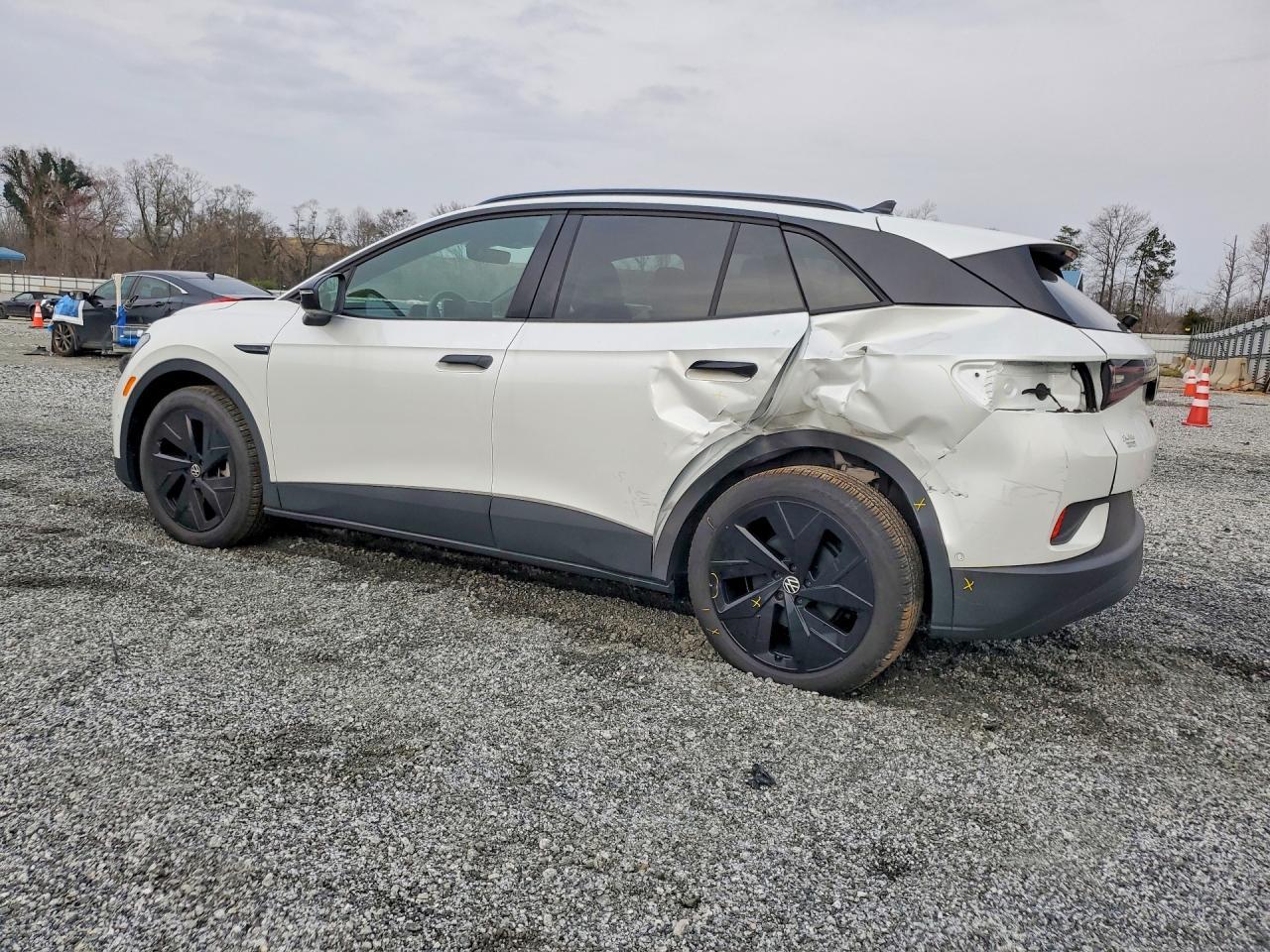 2025 Volkswagen Id.4 Pro S - Image 2