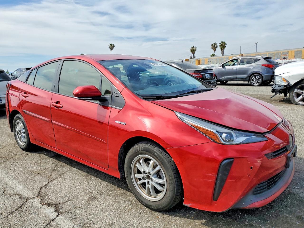 2021 Toyota Prius Le - Фото 4