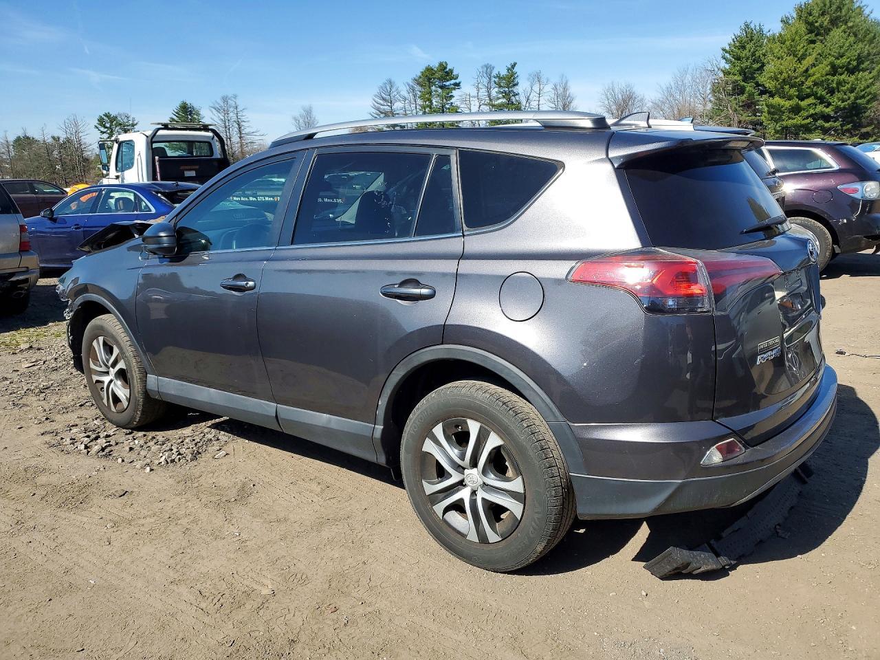 2017 Toyota Rav4 Le - Фото 2