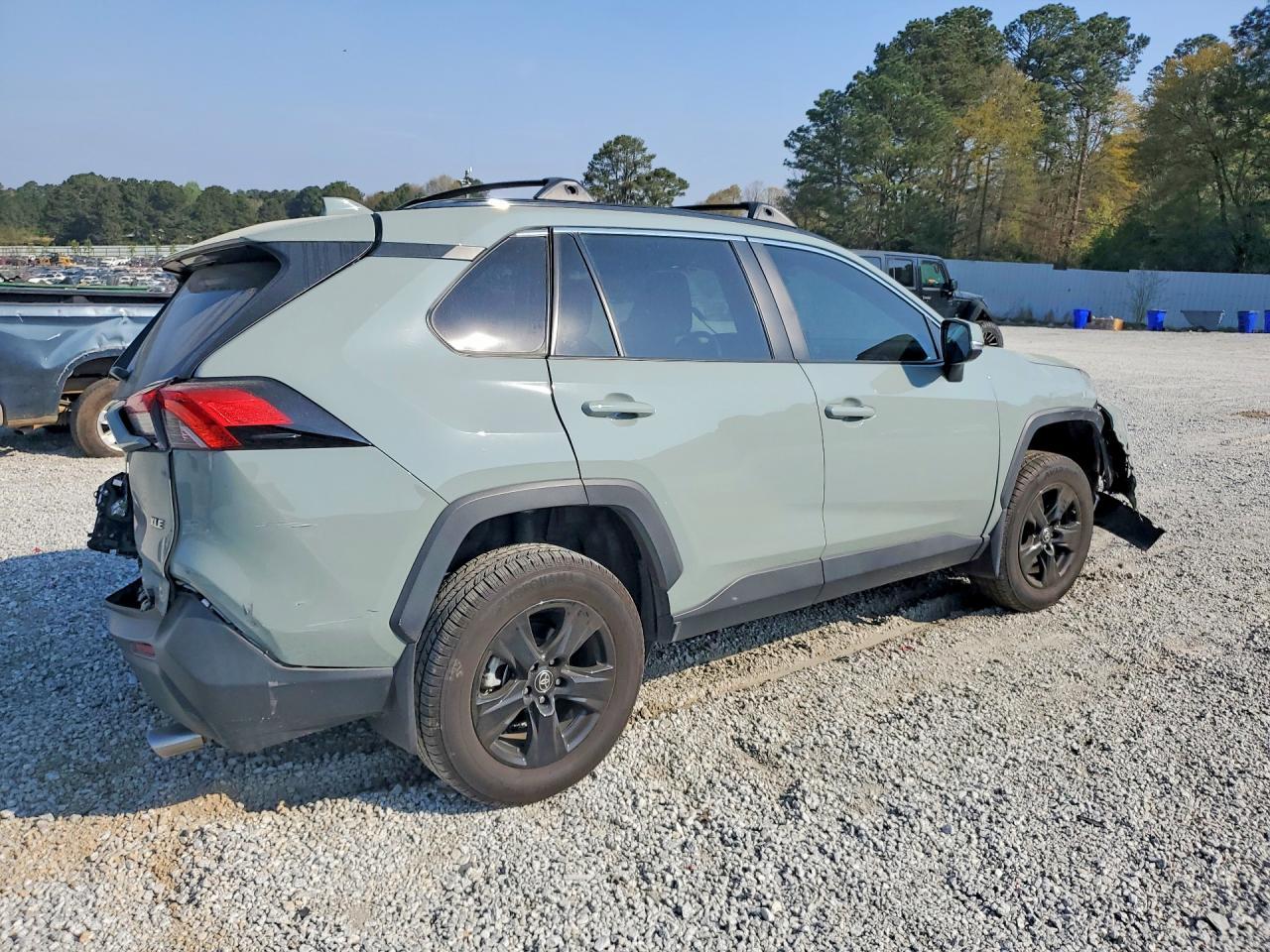 2022 Toyota Rav4 Xle - Фото 3