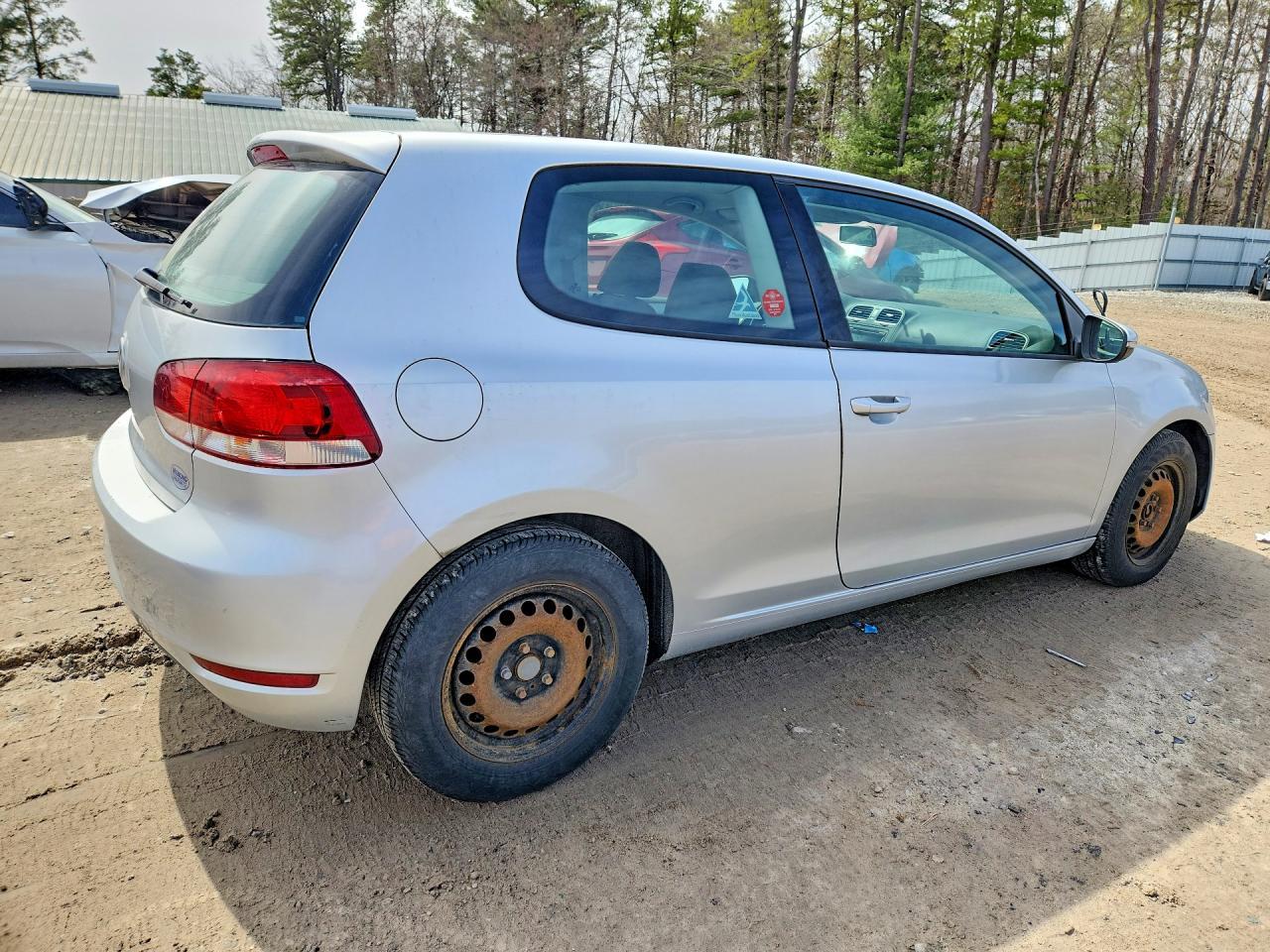 2012 Volkswagen Golf - Image 3