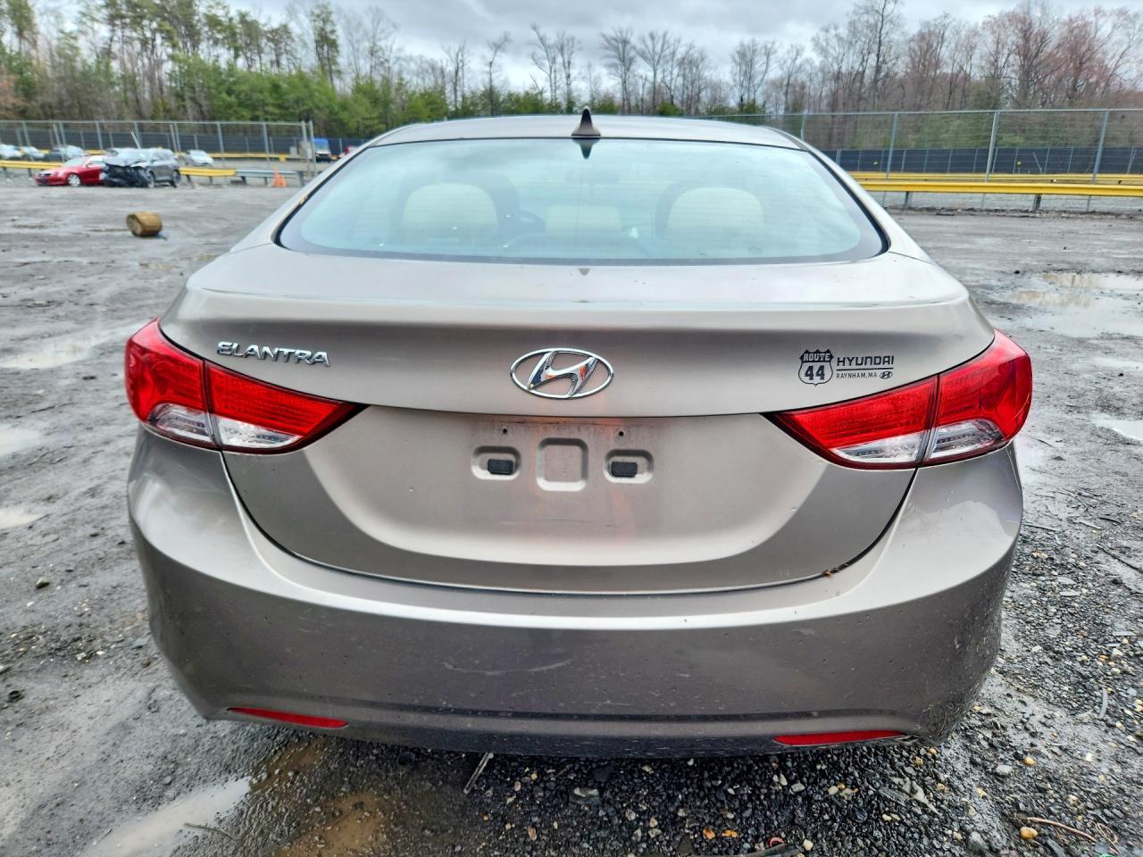 2013 Hyundai Elantra Gls - Фото 6