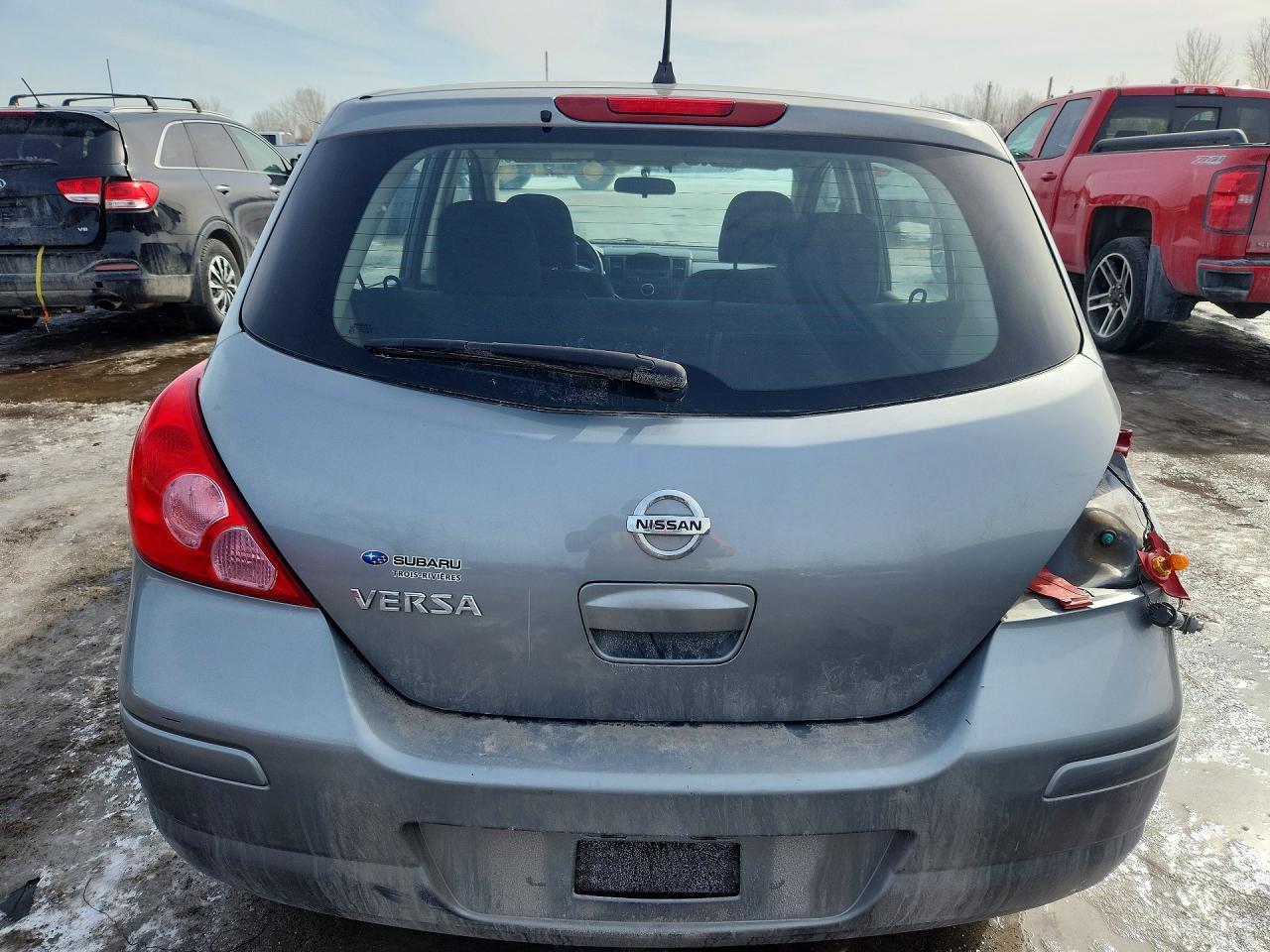 2011 Nissan Versa 1.8 S - Фото 6