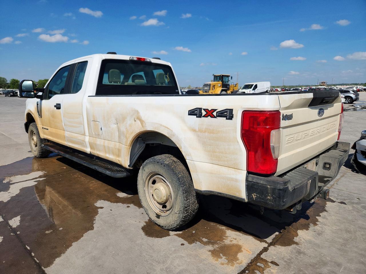 2021 Ford F250 Xl 4Wd 6.7L V8 Tdsl Ext Cab - Image 2