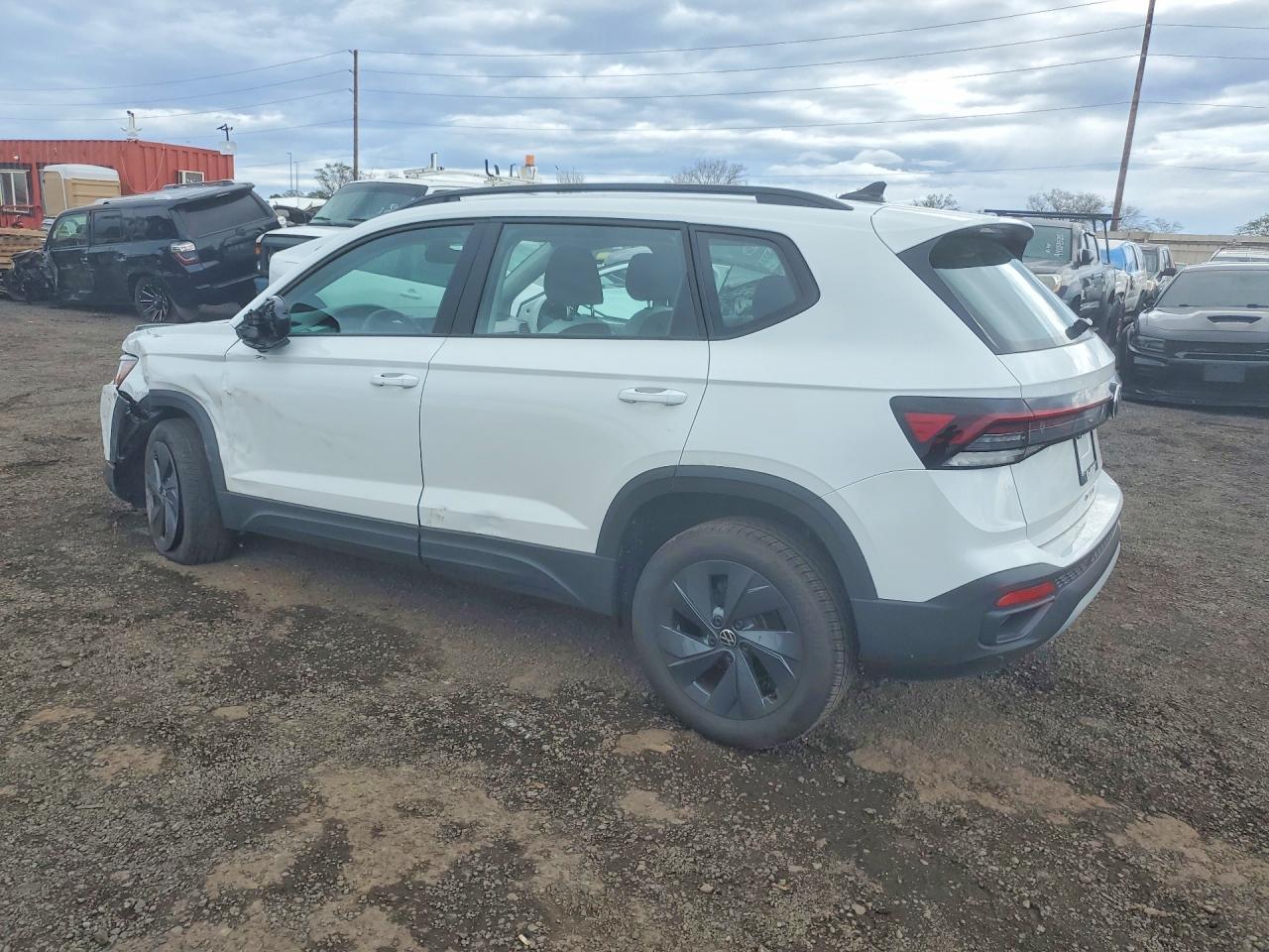 2025 Volkswagen Taos S - Фото 2