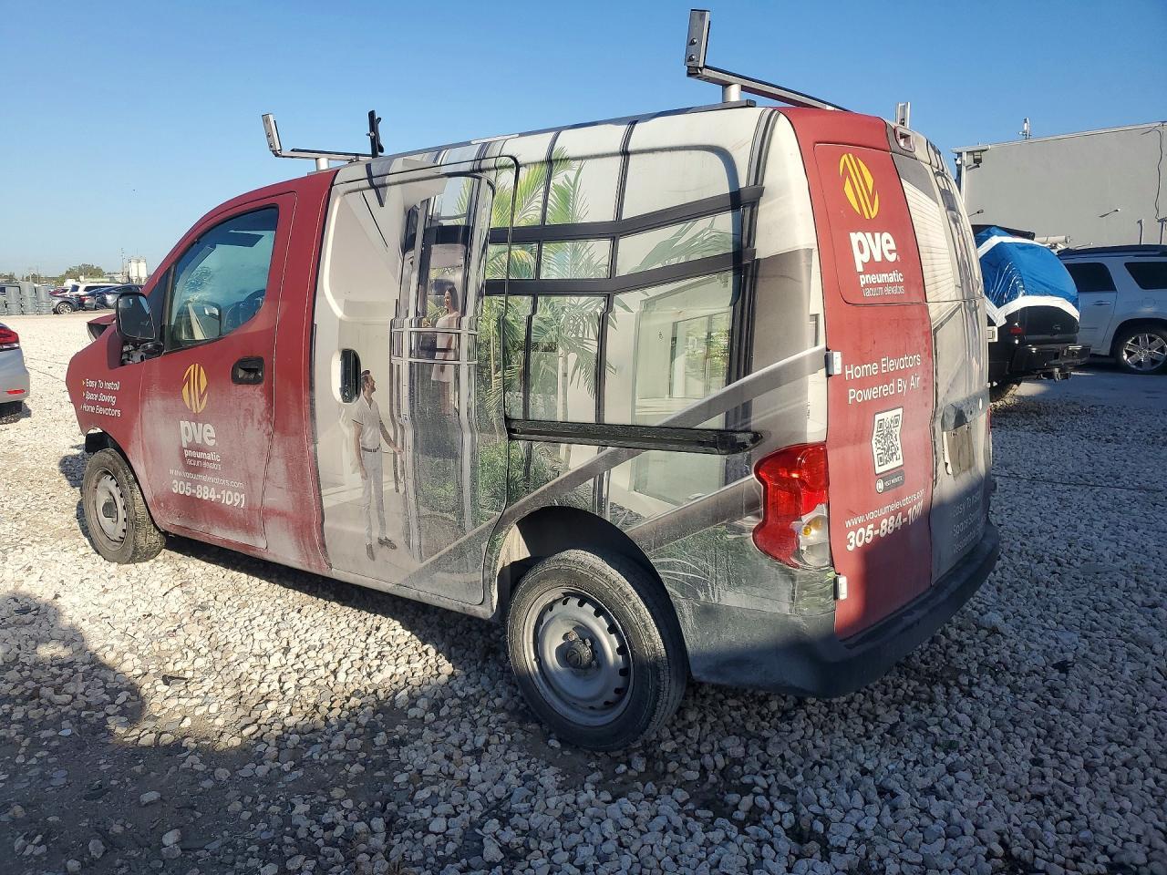 2015 Nissan Nv200 S - Фото 2