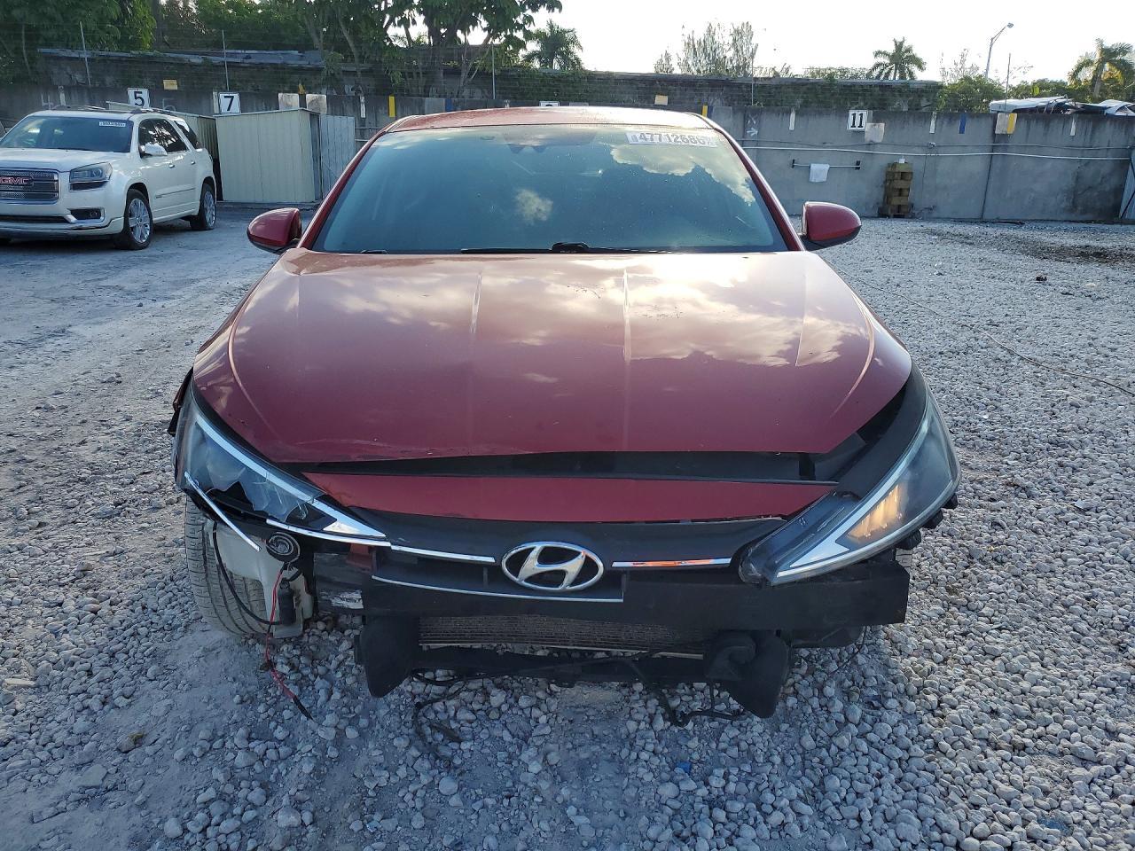 2020 Hyundai Elantra Sel - Фото 5