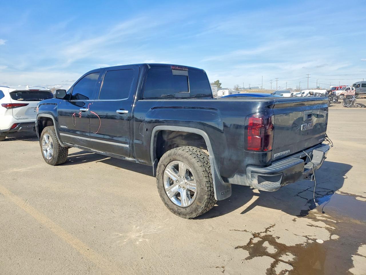 2014 GMC Sierra K1500 Denali - Image 2