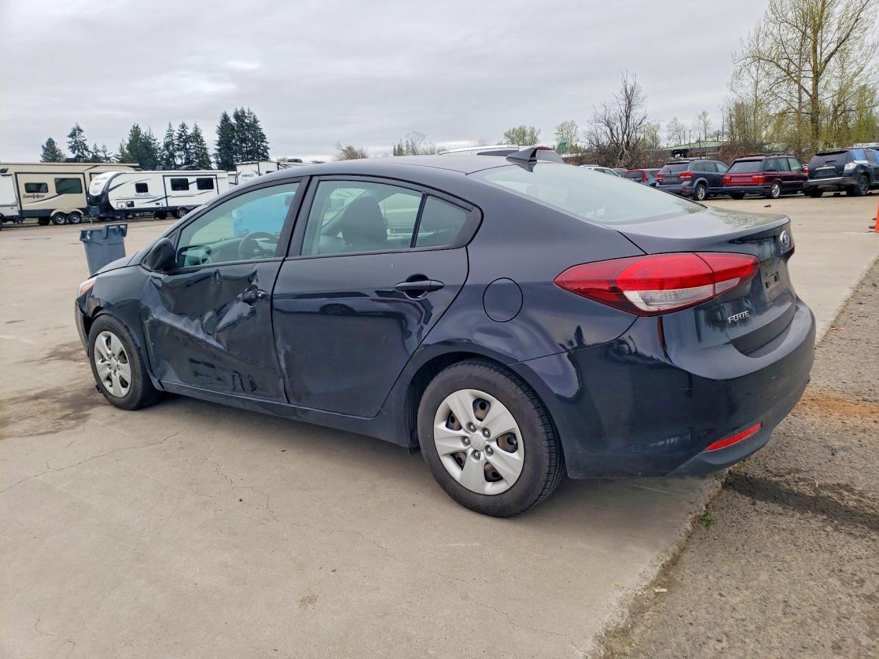2018 Kia Forte Lx - Image 2